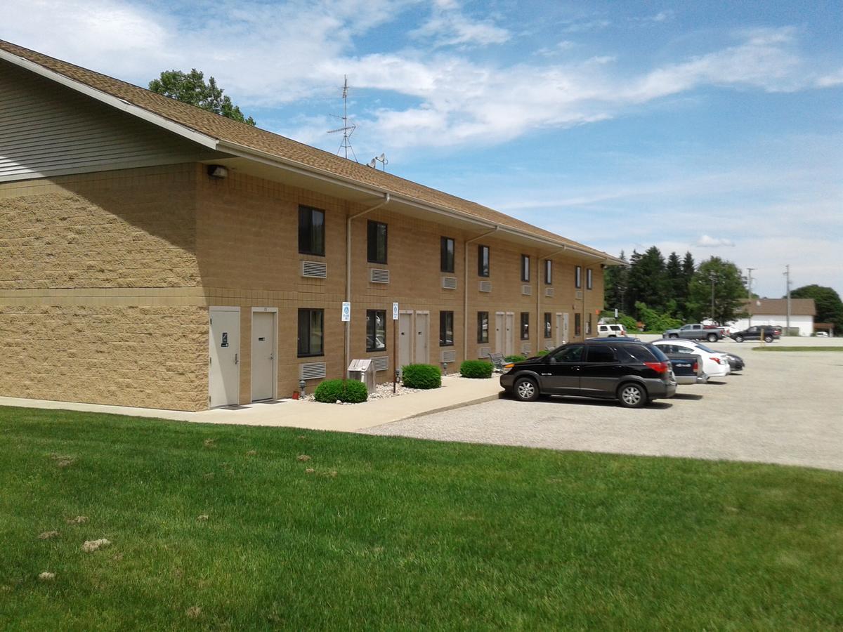 Oakridge Motel Newaygo Exteriör bild