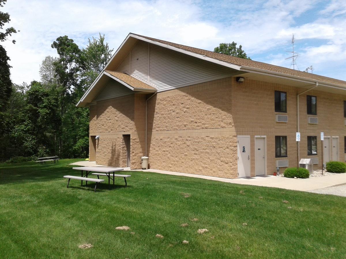 Oakridge Motel Newaygo Exteriör bild